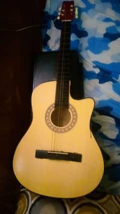 Acoustic Guitar in Good Condition with bag & strap