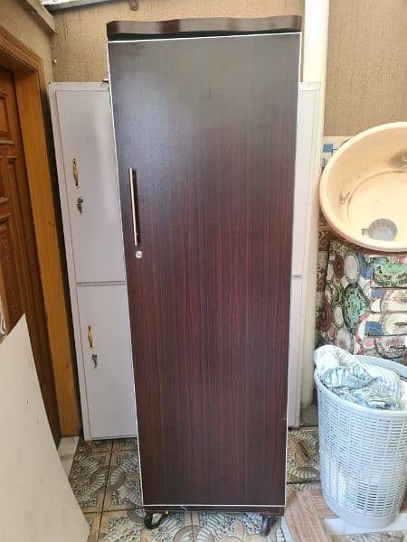 Single door cupboard for sale 0