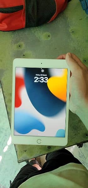 apple iPad mini 5 64 gb with full box 6