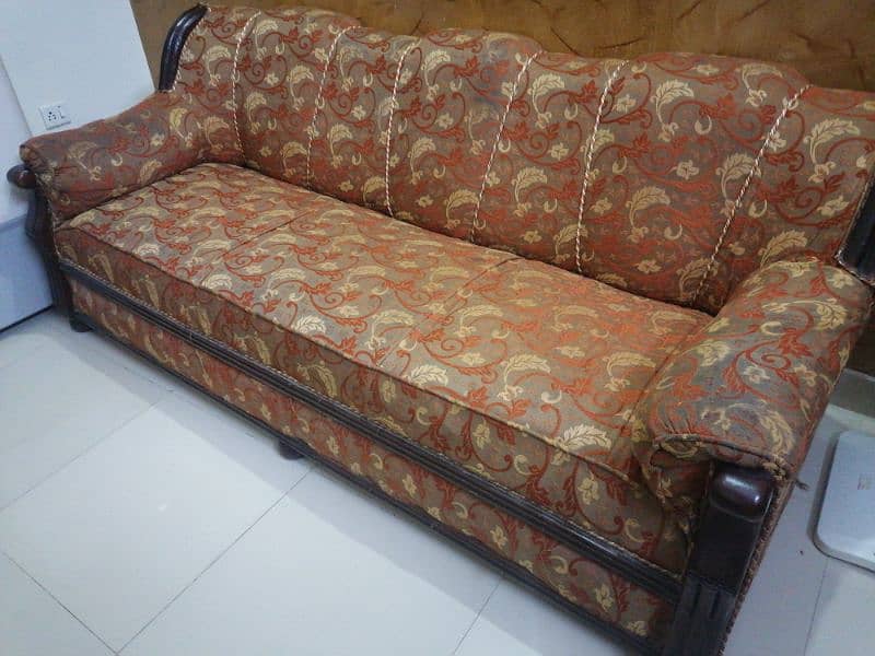 Used good condition Sofas 7 seater 1