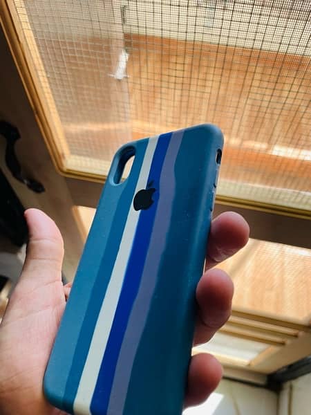 iPhone X/Xs Rainbow case 3
