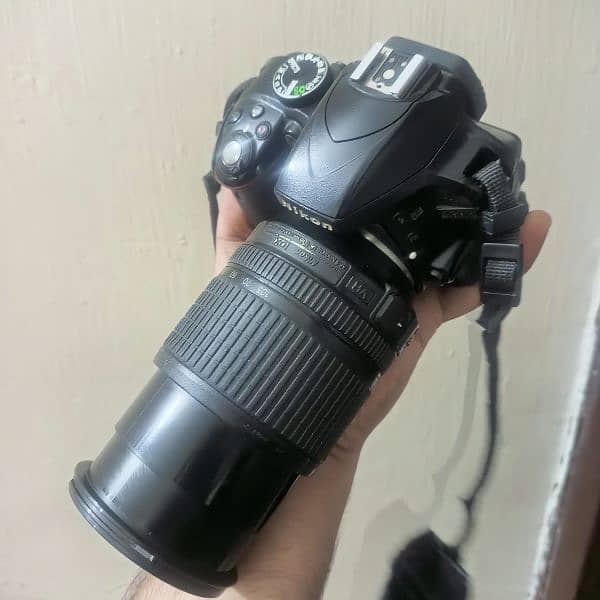 Nikon Dslr camera D3300 with 18/105 vr lanz. 03114943842. 0