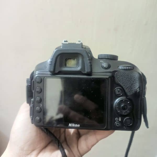 Nikon Dslr camera D3300 with 18/105 vr lanz. 03114943842. 3