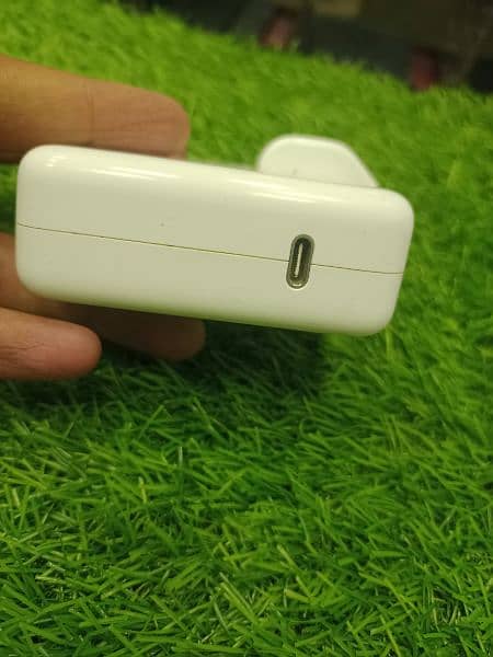 apple usb- c power adapter 61w and 87w magic keyboard magic mouse 1