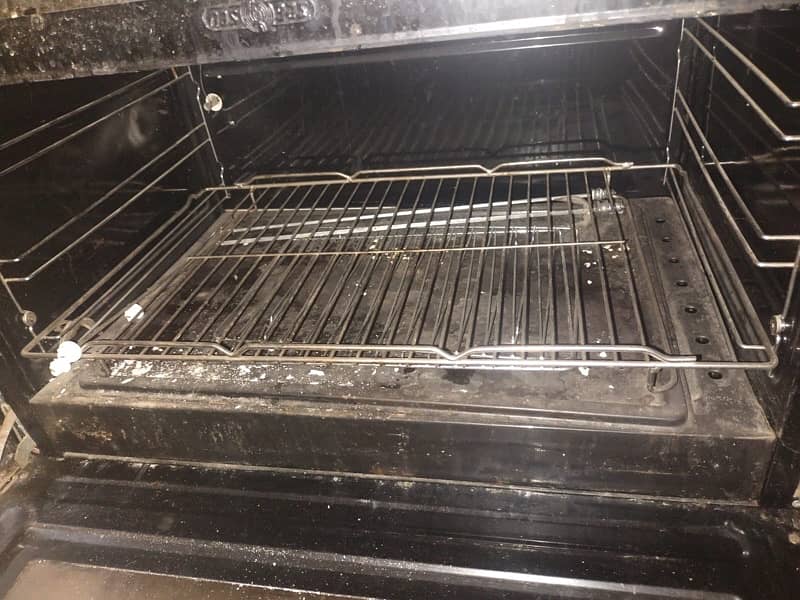 Gas oven with burners  high quality 4