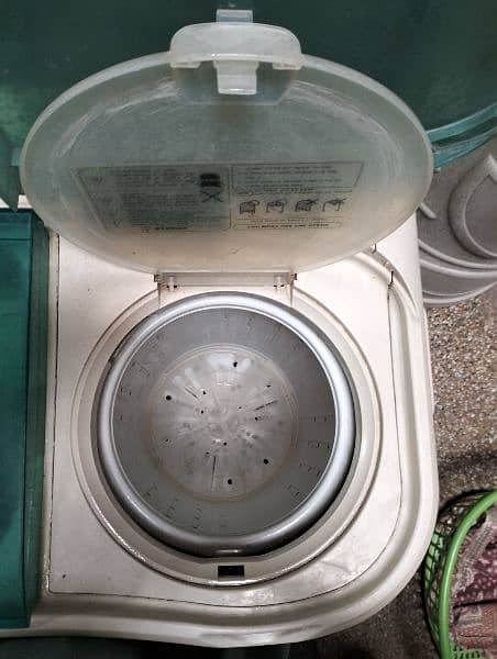Haier washing and dryer HWM80-100S 6