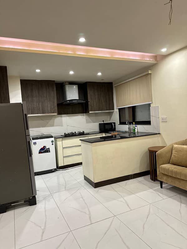 FULLY FURNISHED 1000 SQFT. 2 BED APARTMENT FOR RENT IN SHADMAN 0