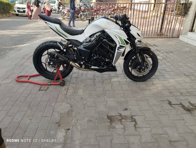 Kawasaki Z1000 9