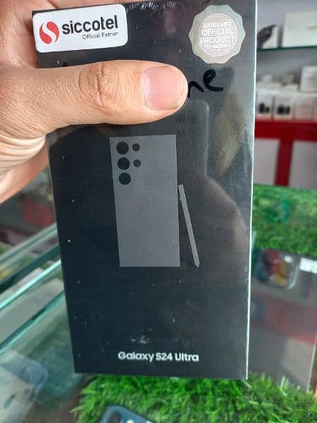 Samsung S24 ultra 12/512 official warranty stock 0