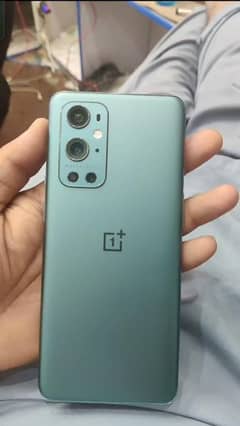 One plus 9 pro mobile with Box new condition urgently sale
