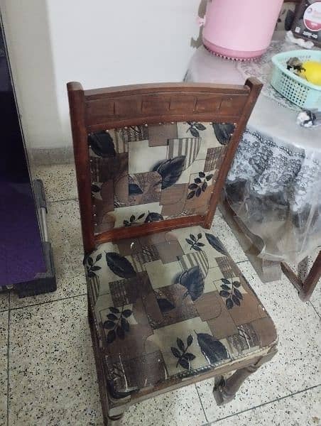 6 chairs and wood dining for sale 1