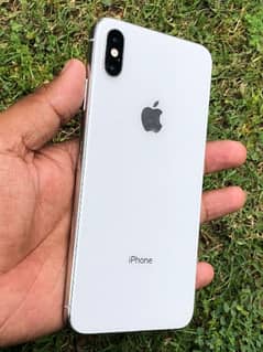 XS MAX 64Gb Non Pta ESim Time Available 2 Month