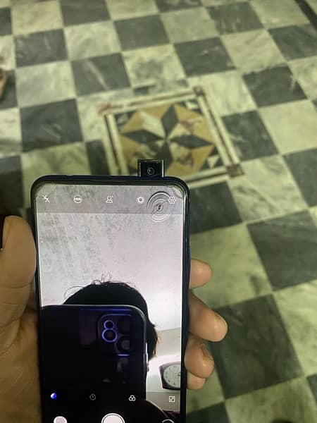 Vivo V15 Pro indisplay fingerprint pop up camera 7