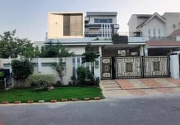 1 KANAL Just Like Brand New Elegant Luxury Bungalow For Sale In Phase 8