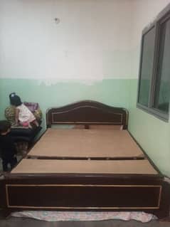 bed with mattress 0