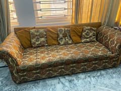 5 seater sofa set + with cushions