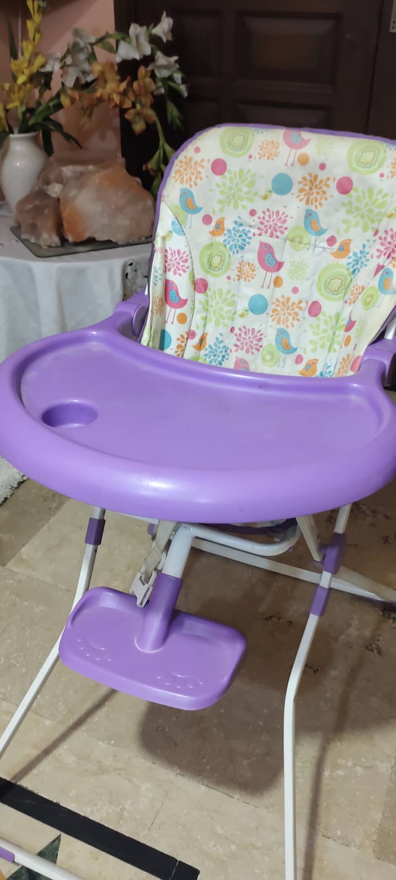 BABY DINNING CHAIR - (FOLDABLE) GOOD CONDITION 1