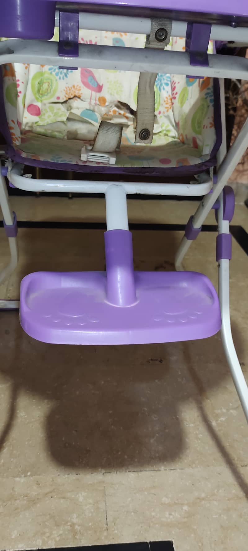 BABY DINNING CHAIR - (FOLDABLE) GOOD CONDITION 3