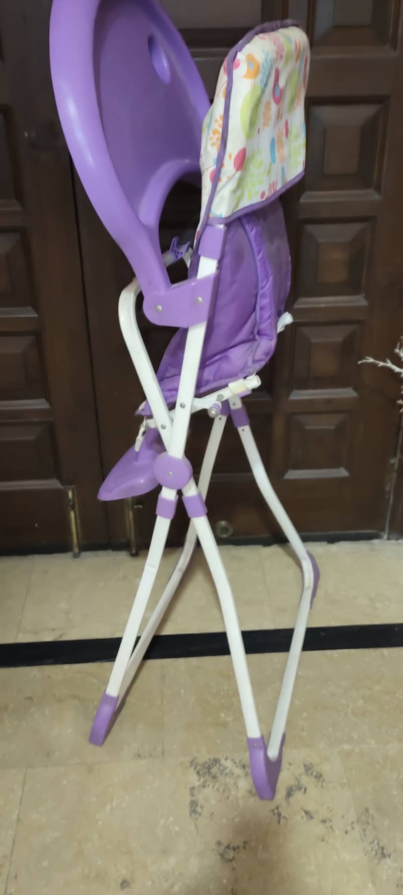 BABY DINNING CHAIR - (FOLDABLE) GOOD CONDITION 5