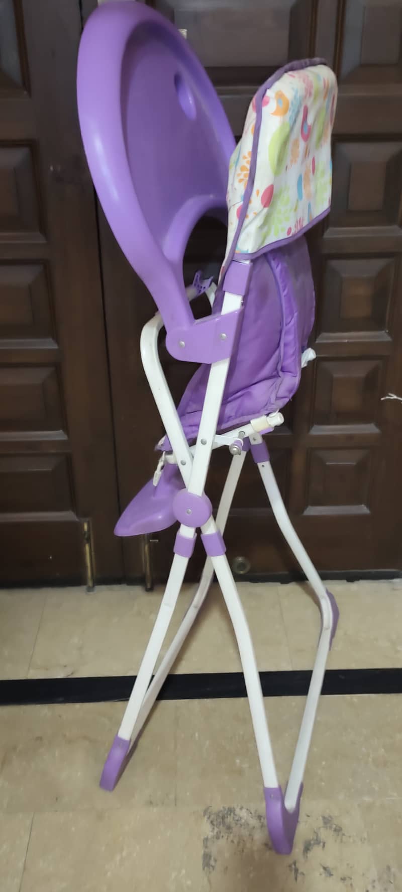 BABY DINNING CHAIR - (FOLDABLE) GOOD CONDITION 4