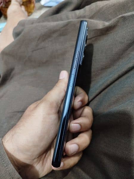 Tecno Camon 18 Premier 0