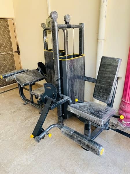 Functional trainer/four station/leg press/crossover 15