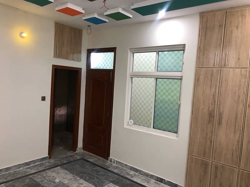 House for sale proper furnished contact 03165758714 5