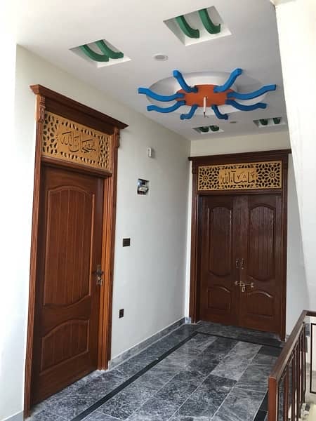 House for sale proper furnished contact 03165758714 11