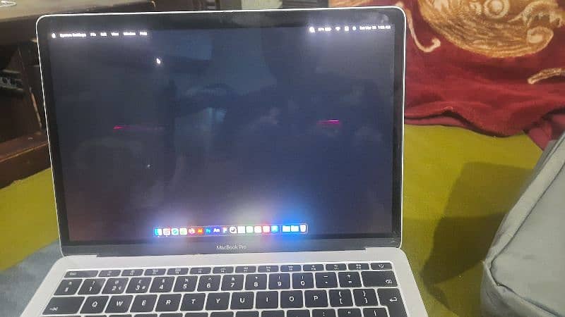 Macbook Pro 2017 in good condition 8/128 GB 6