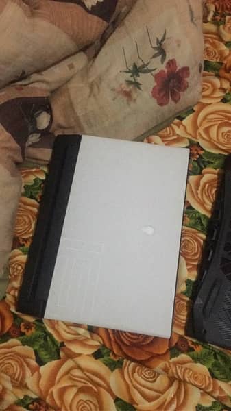 Dell Alienware m17 Laptop - Gaming Laptop Rtx 2080/9th gen 7
