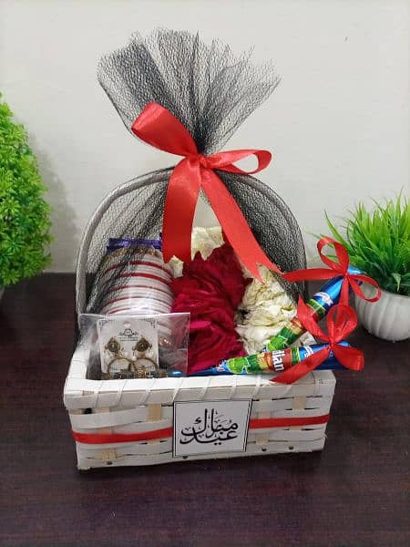 Eidi gift basket available 1