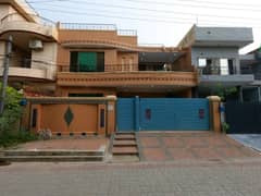 10 Marla House For sale In Beautiful Marghzar Officers Colony