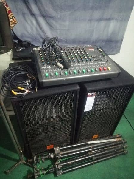 SP2 speaker jbl 12 channel mixer JBL 03425379274 0