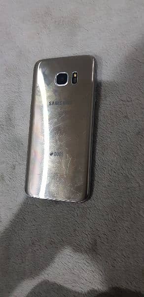 Samsung Galaxy S7 edge 128GB 4