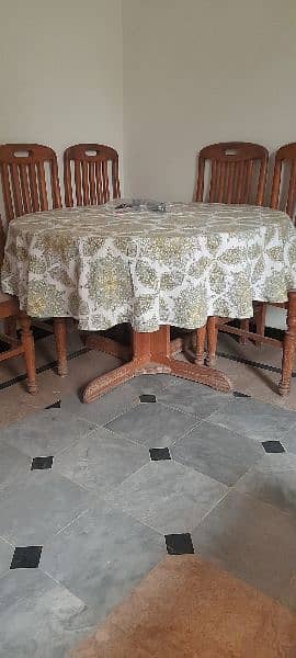 wooden round dining table 0
