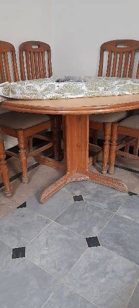 wooden round dining table 2