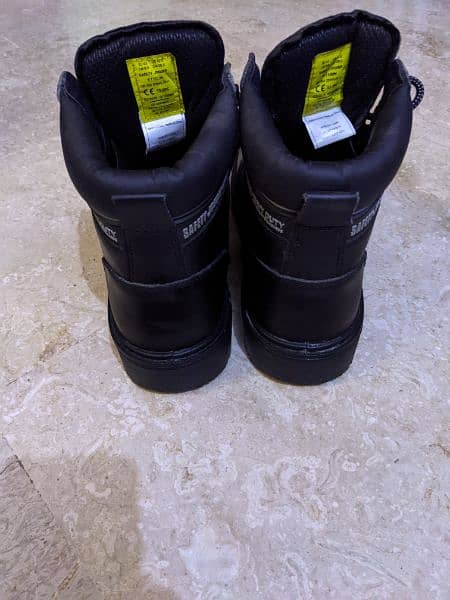 Safety Shoes 3
