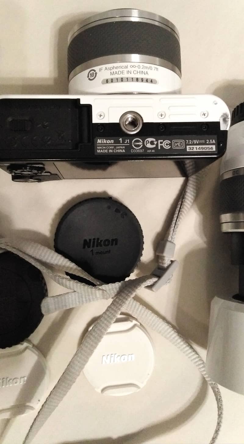 Nikon 1 J1 Mirrorless with 2 Lenses 10-30mm VR & 30-110mm VR 6