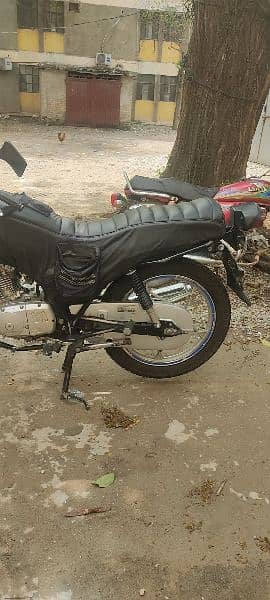 urgently selling my bike GS 150 SE 6