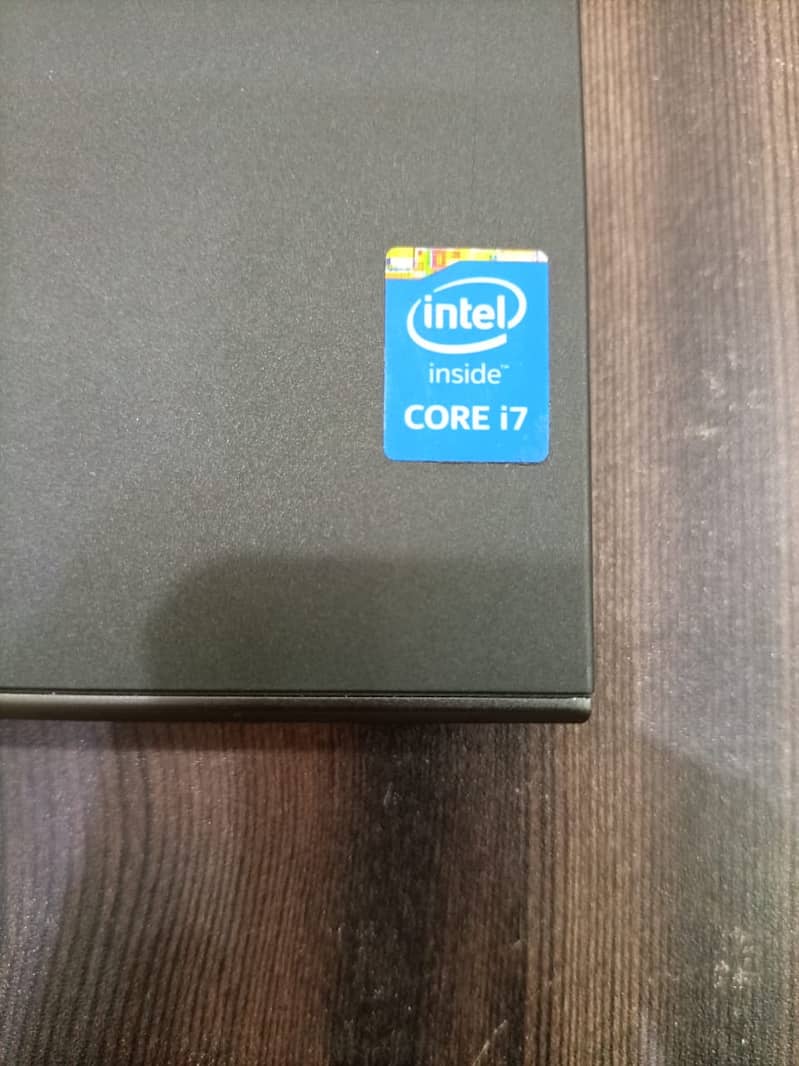 Dell Precision M6800 Core I5 4th Gen 8GB Ram128GB SSD+500HDD 2GB AMD 14