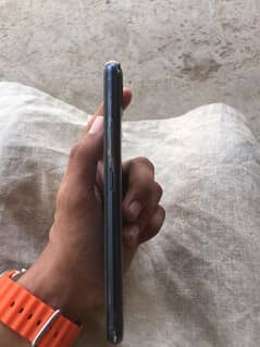 Realme C25s One hand used