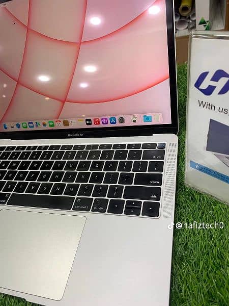 MacBook air Core i5 2019 urgent sale me 0