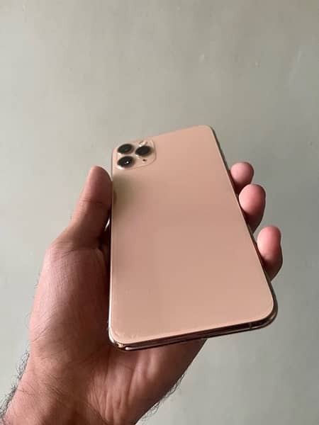 iPhone 11 pro max 64gb dual sim approved 1
