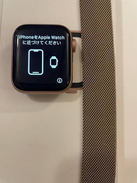 Apple watch Series 4 Gold 40 MM 2