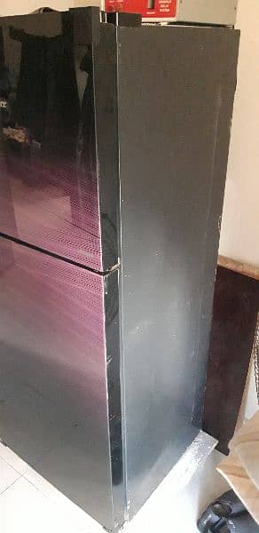Dawlance fridge just like new few months used full size 4
