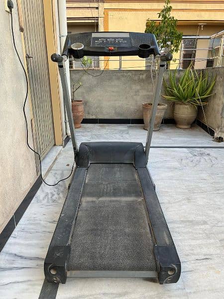 Treadmill for fitness. 3