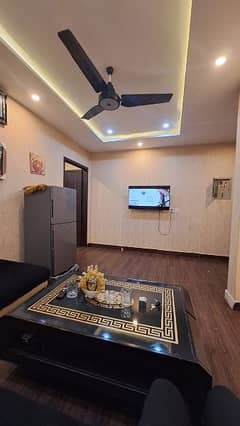 one bed luxury apartments available in bhria town lhr on daily basic