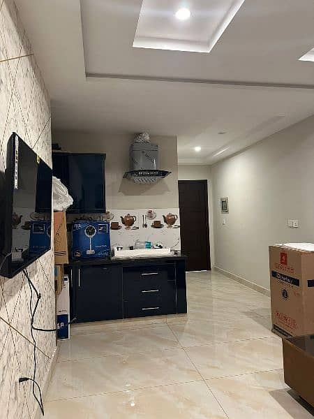 one bed furnished appartment available in bhria town lhr daily basis 8