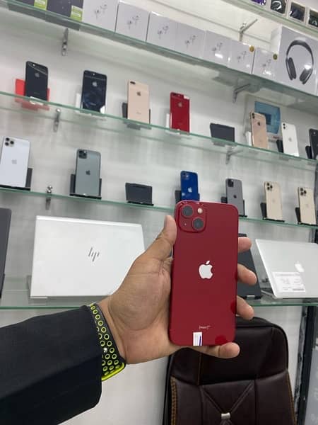 iPhone 13 128gb JV Red 2