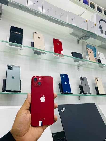 iPhone 13 128gb JV Red 4